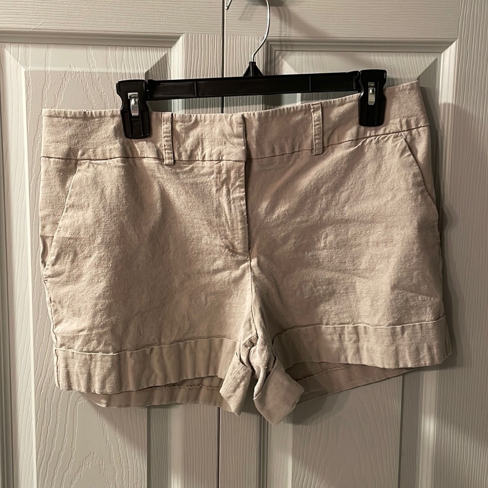 New York and Company Stretch Shorts